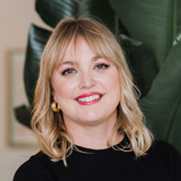 Lisa-Conway-Hughes-Author-